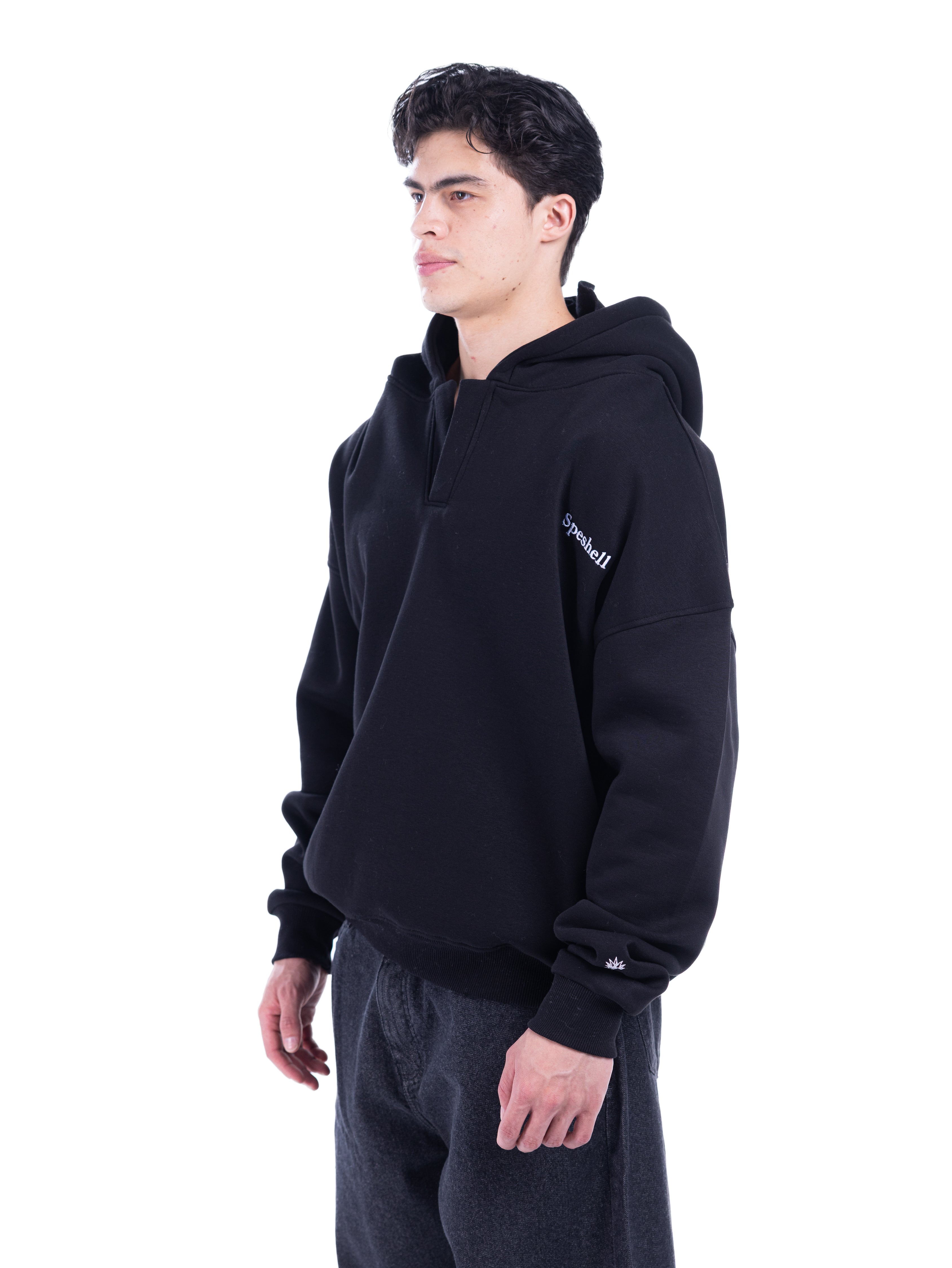 BLACK BASIC HOODIE